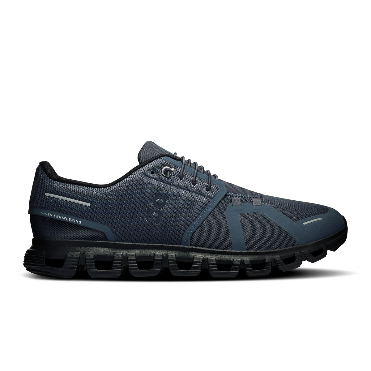 On Cloud 6 men's shoe in Navy/Black, side view
