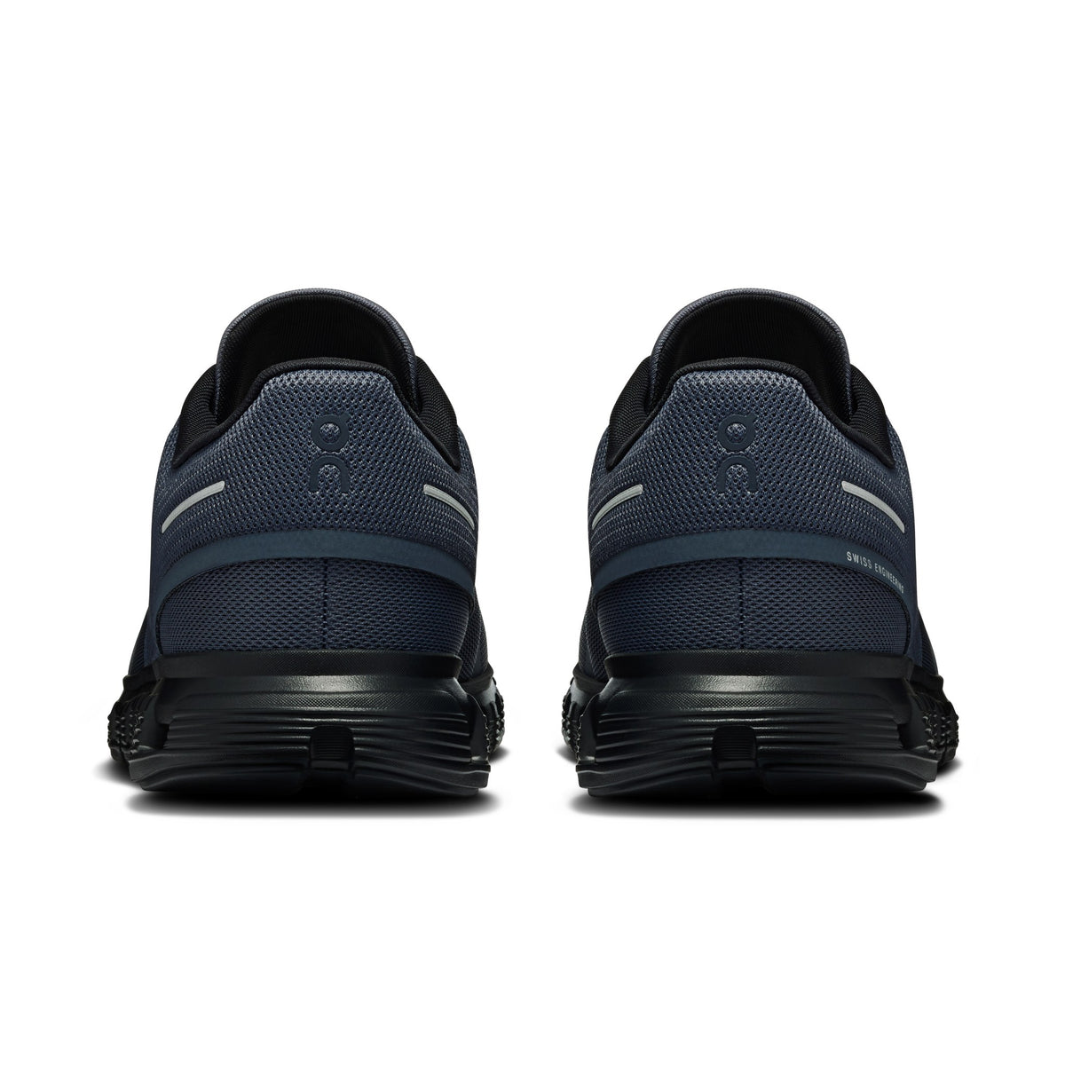 On Cloud 6 men's shoe in Navy/Black, heel view of the pair