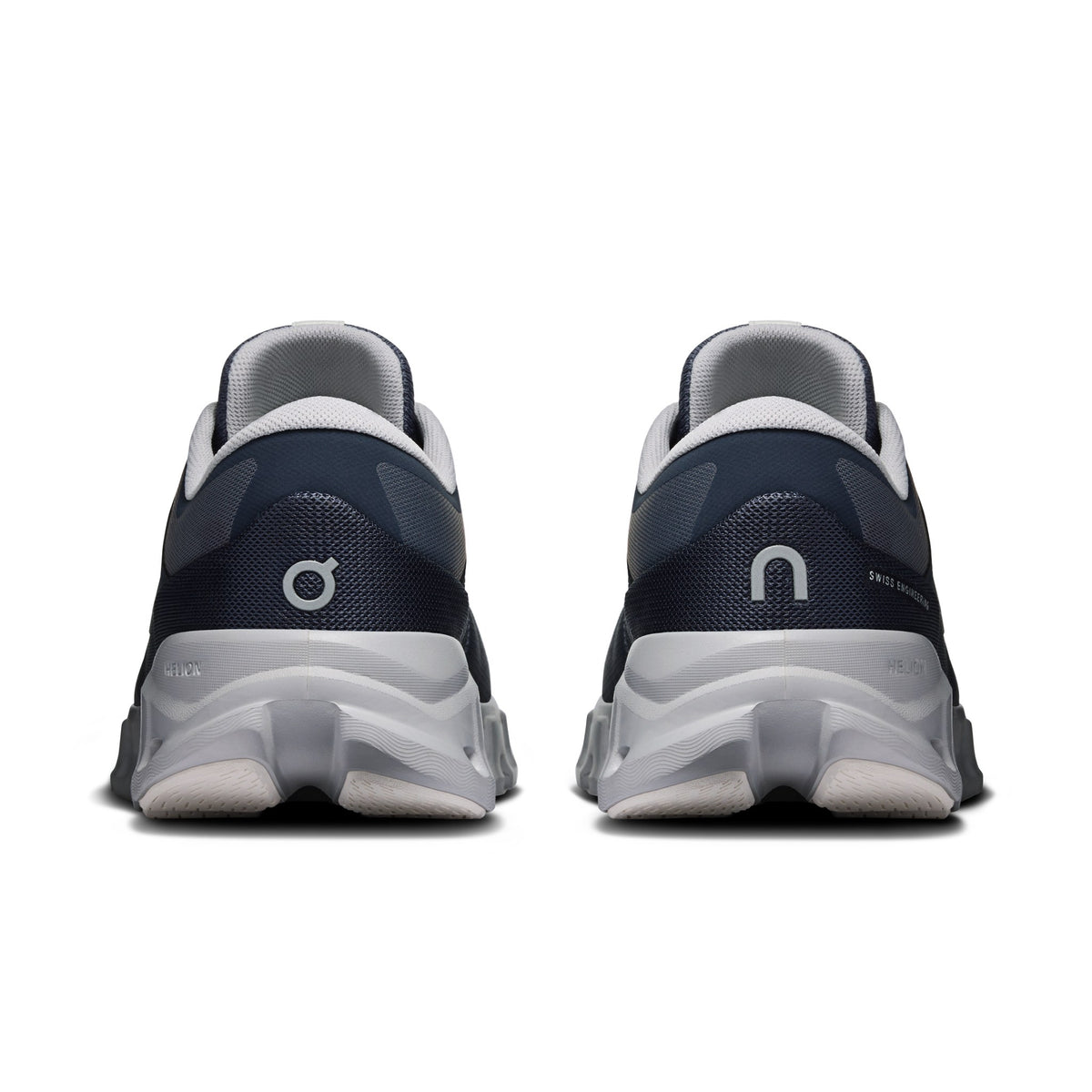 On Cloud X 5 men's training shoe in Navy/Glacier, heel view of the pair